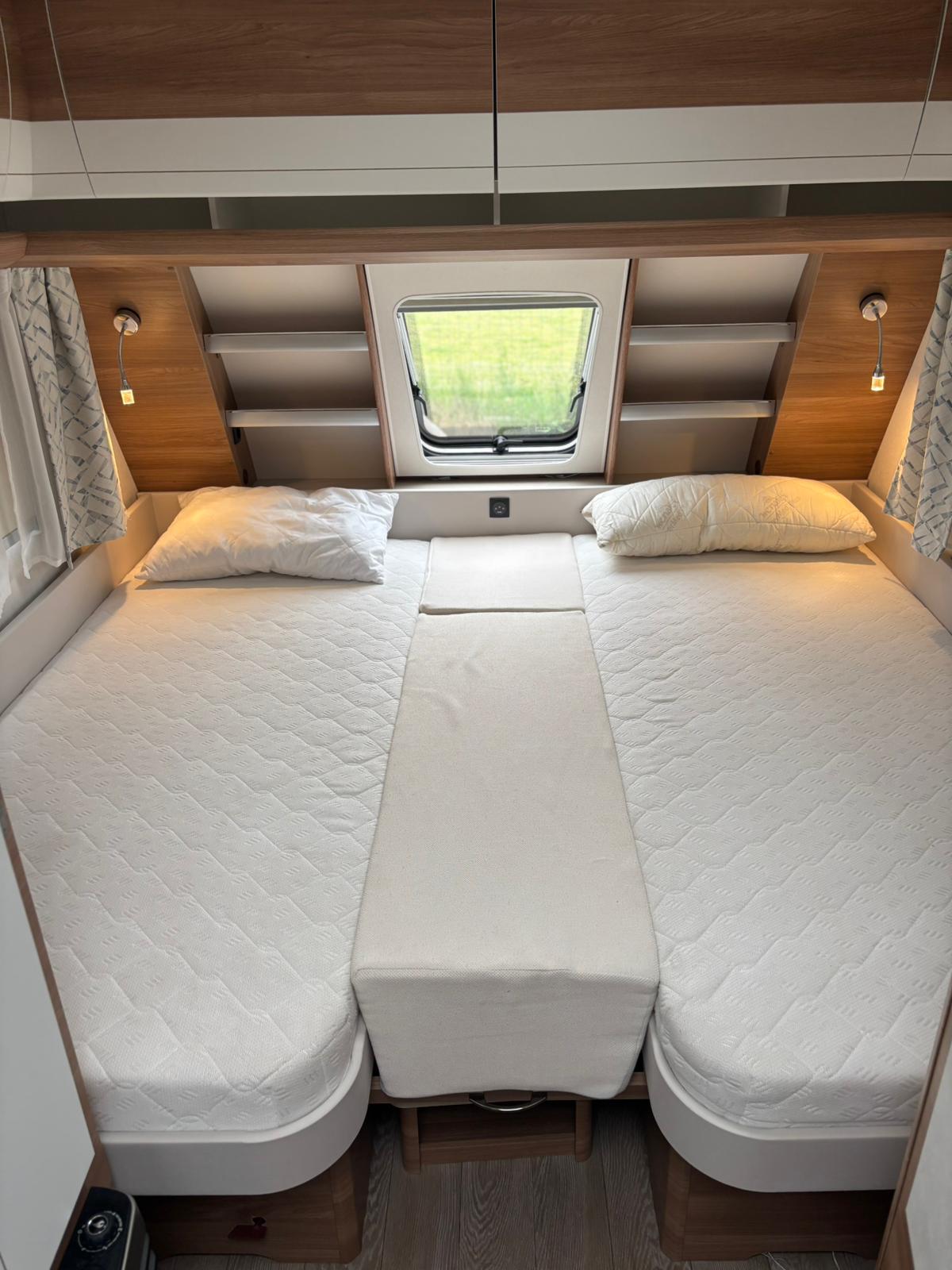 Einzelbetten im Valentin zum Doppelbett umgebaut